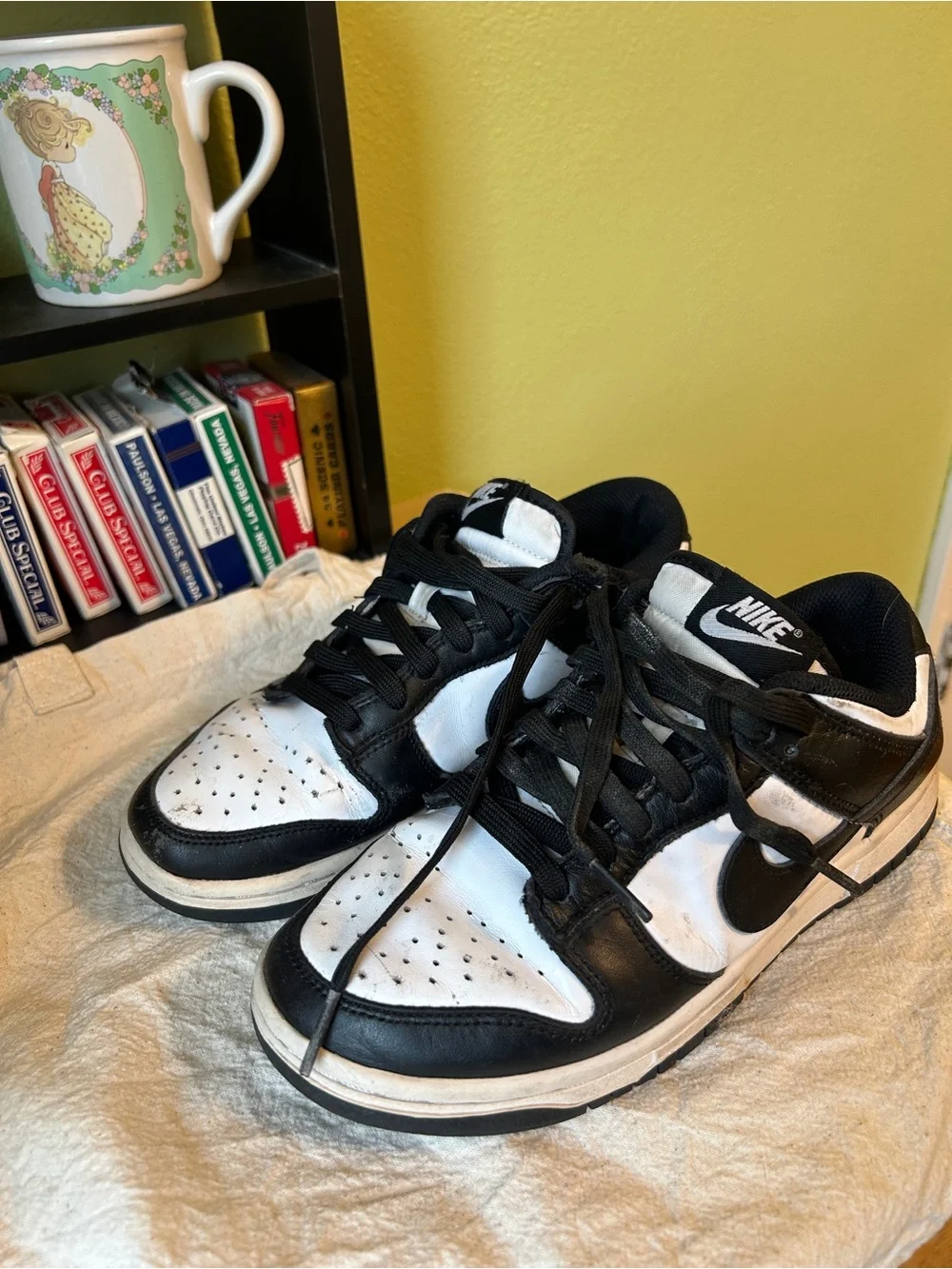Nike Low Dunk Panda Sneakers